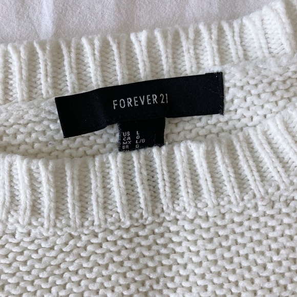 Forever 21 White/Cream Knit Sweater ✨50% OFF BUNDLES✨ - Picture 2 of 7